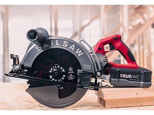  The 10-1/4 in. TrueHVL Cordless Worm Drive Saw (SPTH70M-01) displayed in a jobsite.