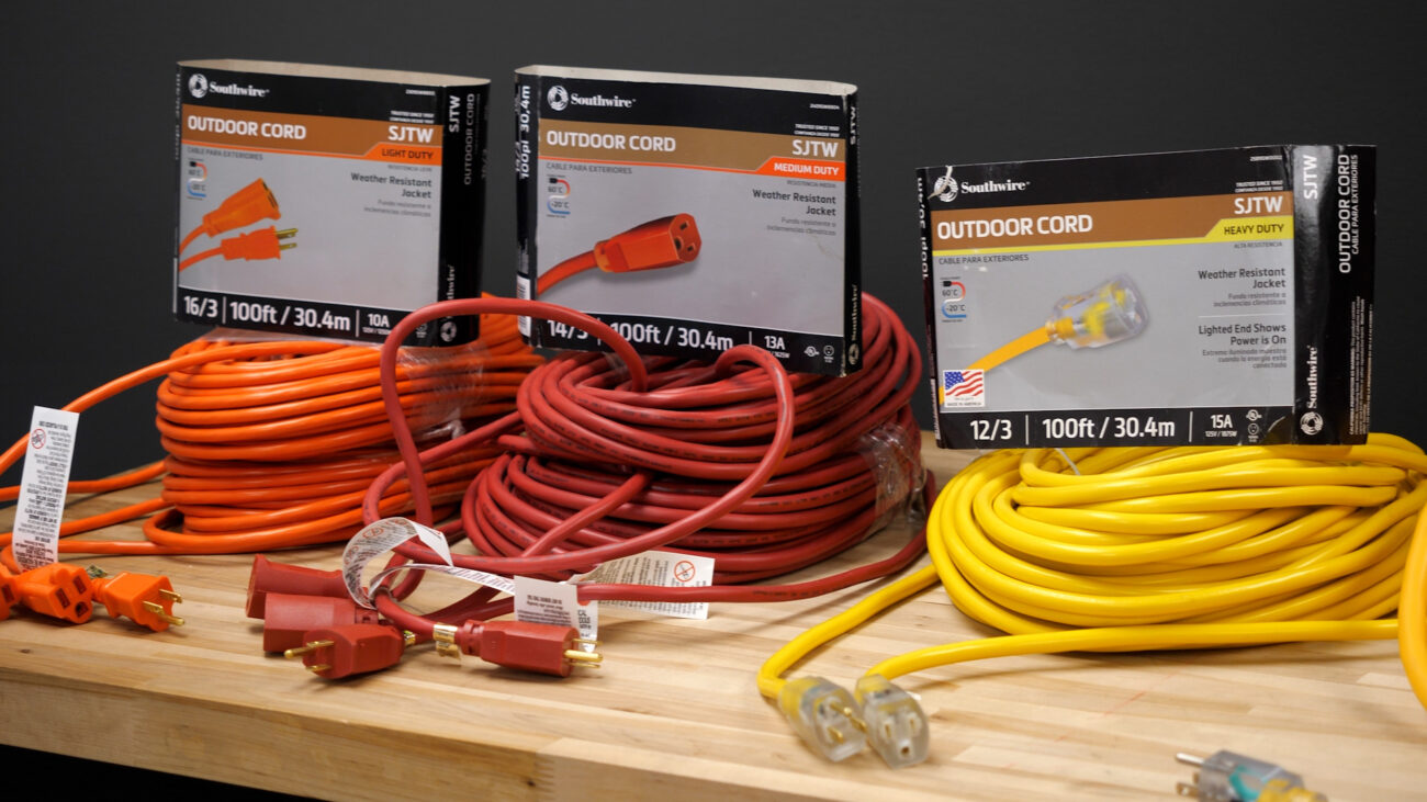 SOUTHWIRE 16 gauge, 14 gauge, and 12 gauge 100' extension cord